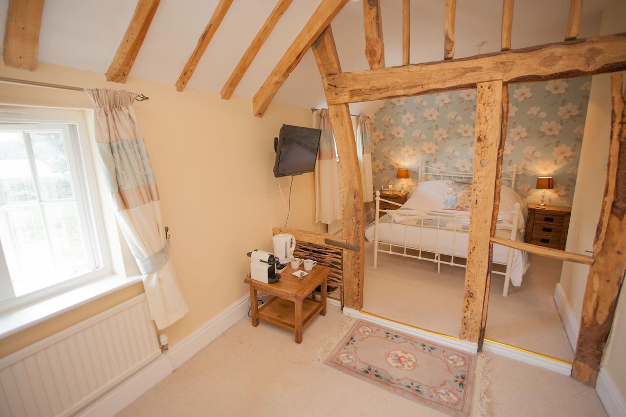 The Seven Stars Inn Pewsey Esterno foto